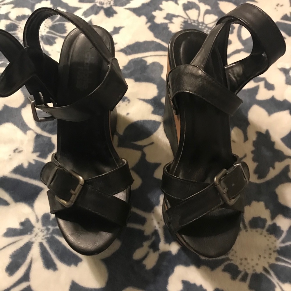 Charlotte Russe black wedges